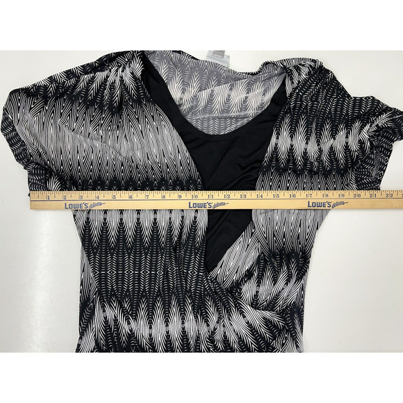 Womens Worthington Stretch Short Sleeve Faux Wrap Black Blouse Size Small - Picture 8 of 10